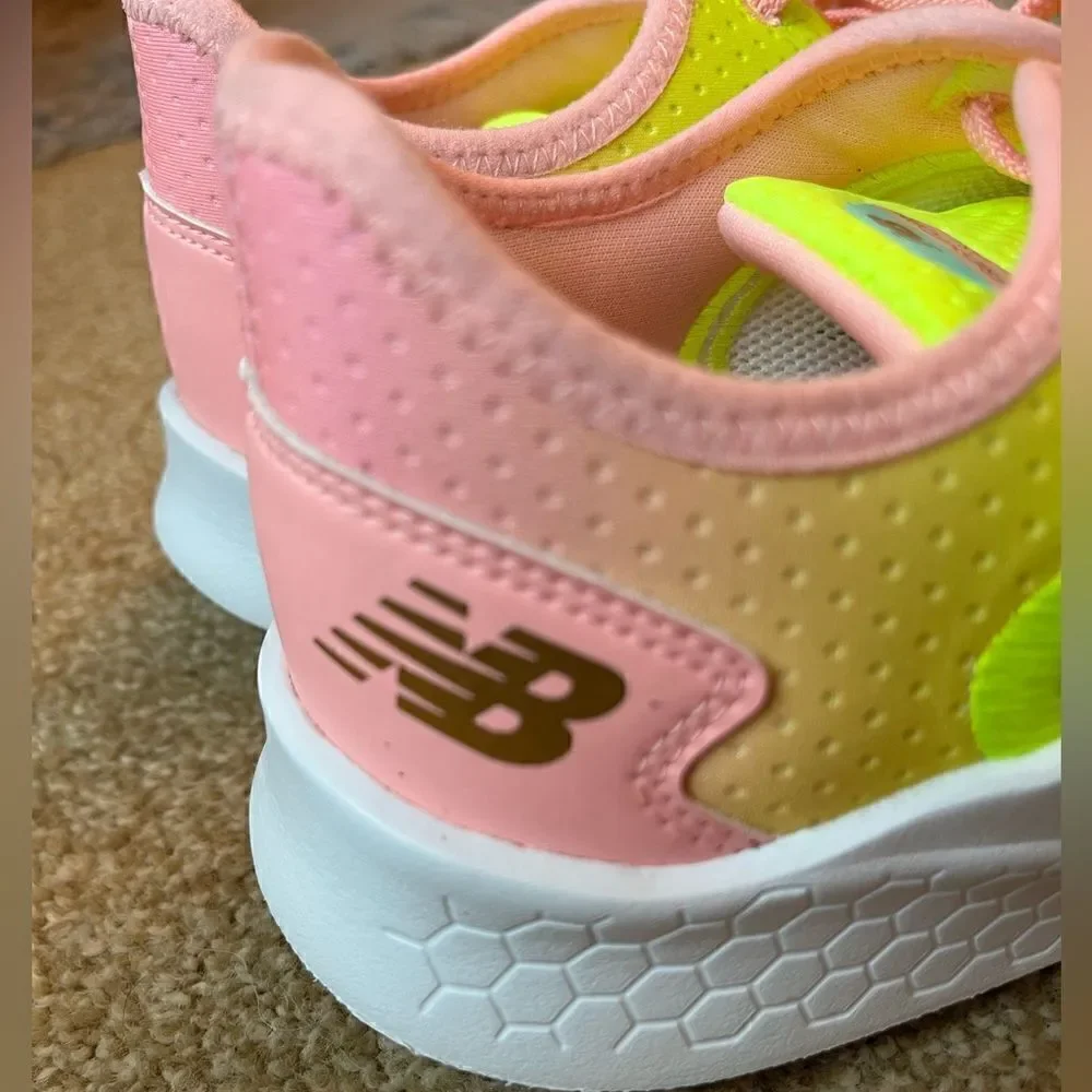 New Balance Fresh Fast Foam J Crew Pastel Rainbow Size 7 kids /Women’s 8.5